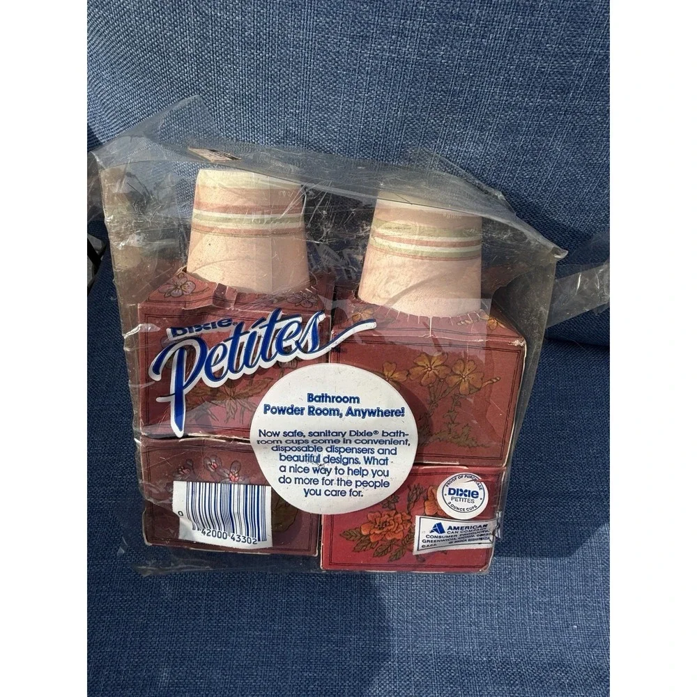 Lot Of (4) Dixie Petites bathroom cup w/ disposable dispenser New rare